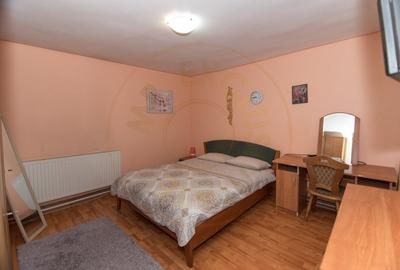 Doua case la marginea padurii - Proprietate de vanzare in Bascov! - 8