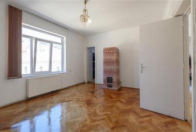 Apartament cu 3 camere decomandat în Centrul Istoric - 4