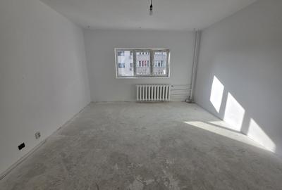 Calea Vitan, vav mall Vitan, bloc 1987, stradal, bloc reabilitat - 2