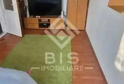 Apartament de vanzare - DECEBAL - 7