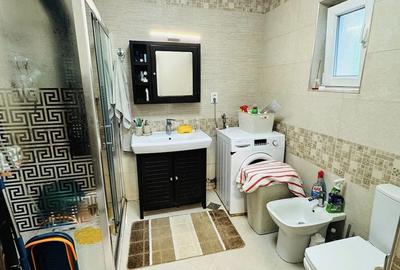 Casă cu 4 camere cu Teren 1345 Mp în Central - 2