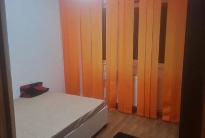 Apartament cu 3 camere decomandat în Central - 1