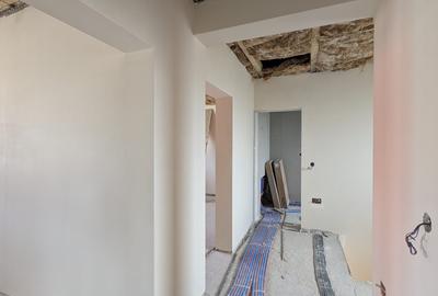 Casă individuală cu 5 camere cu Canalizare în Florești - 8