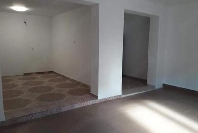 Spațiu comercial, de 50 mp, în Central - 5