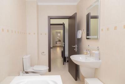 Apartament cu 3 camere decomandat în Central - 1