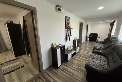 Casă cu 4 camere în Poiana - 4