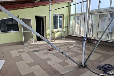 Casă individuală cu 10 camere cu Canalizare în Doamna Ghica - 29