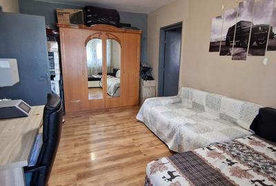 Apartament cu 2 camere semidecomandat în Tomis II