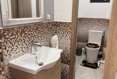 Apartament cu 2 camere decomandat, mobilat în Rovine - 4