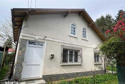 Casă cu 4 camere cu Teren 130 Mp în Central