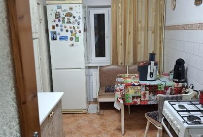 Vind apartament cu 2 camere intre  et 2/4 zona 2 stejari incalzire ENTEL 62000 E - 5