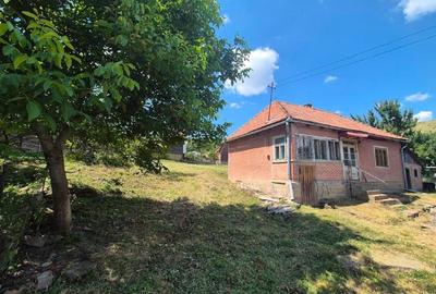 Casa cu teren de 2100 mp cu priveliste deosebita, Poian, Covasna - 1
