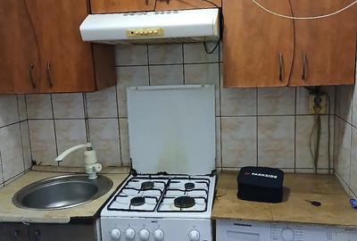 Inchiriez camera stil garsoniera - 2