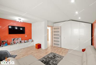 Casă cu 4 camere cu Teren 303 Mp în Vânători - 1