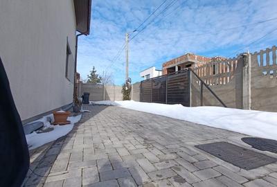 Duplex cu 4 camere cu Teren 220 Mp în Roșu - 5