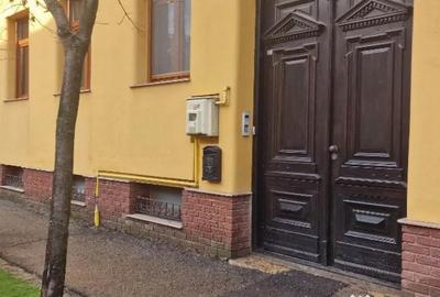 Apartament cu 3 camere nedecomandat în Central - 17