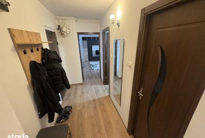 Apartament cu 2 camere decomandat, mobilat în Central