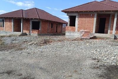 Casă cu 3 camere cu Teren 500 Mp în Central - 14