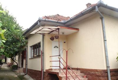 Vand casa in Deva compusa din doua corpuri, Calugareni partea de jos - 1