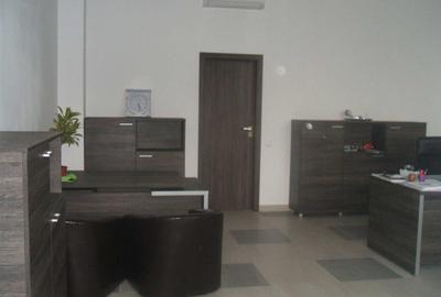 Spațiu comercial, de 54 mp, în Central - 1