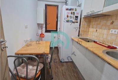 Apartament cu 2 camere decomandat în Tractorul - 7