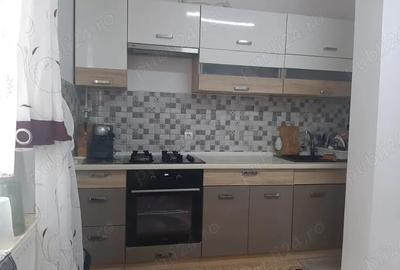 Vand apartament 3 camere zona Digi