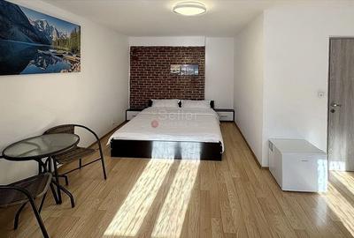 Apartament cu 3 camere decomandat, mobilat în Brașovul Vechi