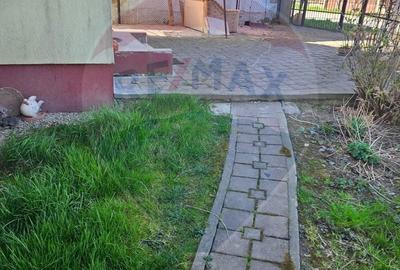 Casă cu 5 camere cu Teren 359 Mp în Central - 11