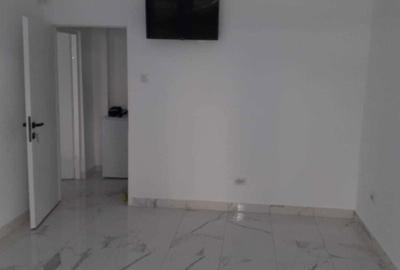 Spațiu comercial, de 22 mp, în Central - 1