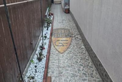 Casa 3 Camere - Centru - Tomis 2, eMag , 83 mp, Bucatarie, 2 Bai - 142m teren - 2