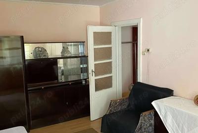 Apartament 3 camere de vanzare , decomandat , Carpati 1 , et. 2 , 53.000 euro neg. - 3