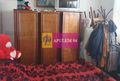 Apartament cu 3 camere semidecomandat în Autogară