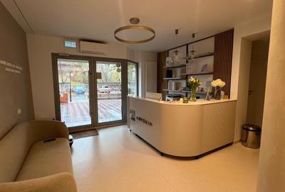 Spațiu comercial de vânzare – 247 mp utili, împărțiți în 2 unități independente - 1