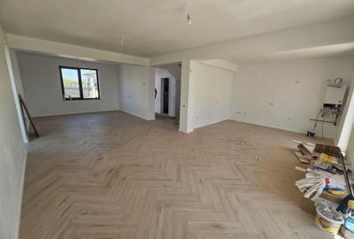 Casă individuală cu 5 camere cu Canalizare în Tunari - 9