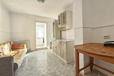 3 Camere Semimobilate, zona Centrala. - 5