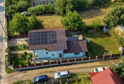 Casa / Vila cu 4 camere de vanzare - 3