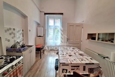 Apartament cu 6 camere semidecomandat în Ultracentral - 3