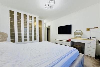 Apartament cu 4 camere decomandat, mobilat în Lipovei