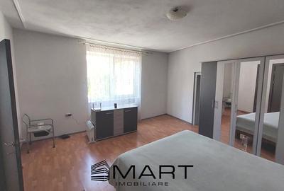 Casa cu 8 camere + 800mp teren Cisnadie zona Centrala - 2