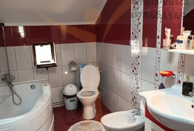 Casă cu 3 camere cu Teren 678 Mp în Valea - 2