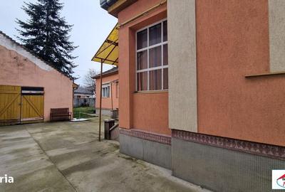 Casă cu 2 camere cu Teren 435 Mp în Titulescu - 3