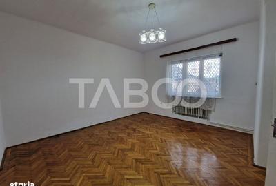 Apartament cu 4 camere decomandat în Paltin - 11