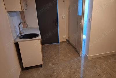 Camera camin cu baie - 1