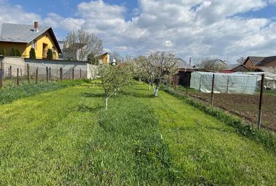 De vanzare - Casa 102 mp, Teren intravilan 913 mp  Țantareni - 4