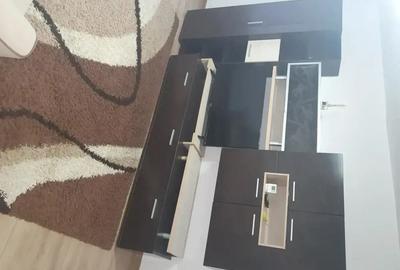Inchiriez apartament cu 3 camere, 2 bai in cartier Armatei din Tirnaveni