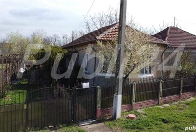 Casă cu 4 camere în Boboc - 2