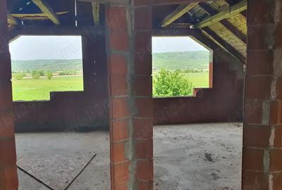 Casa in rosu la Osorhei - 2