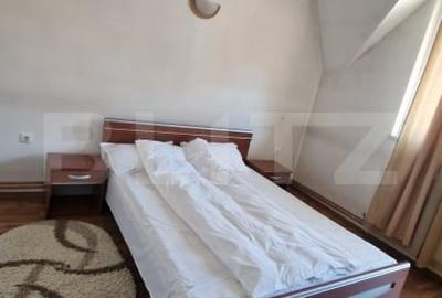 Casă individuală cu 7 camere cu Teren 446 Mp în Central - 15