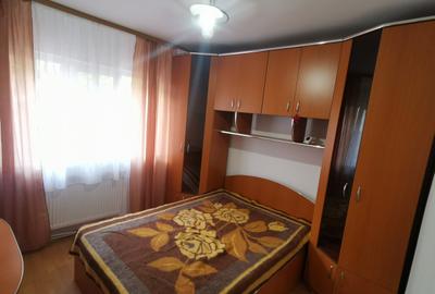 Apartament 2 camere zona Uvertura Mall etaj 1 - 8