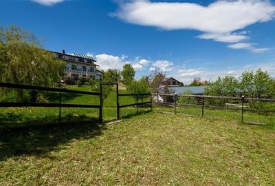 Pensiune:3 km de Castelul Bran,2.900mp teren,piscina,ciubar,teren sport,aviz ISU - 26